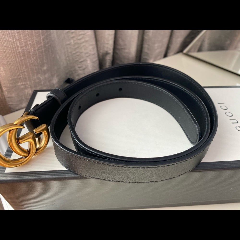 Gucci black thin belt